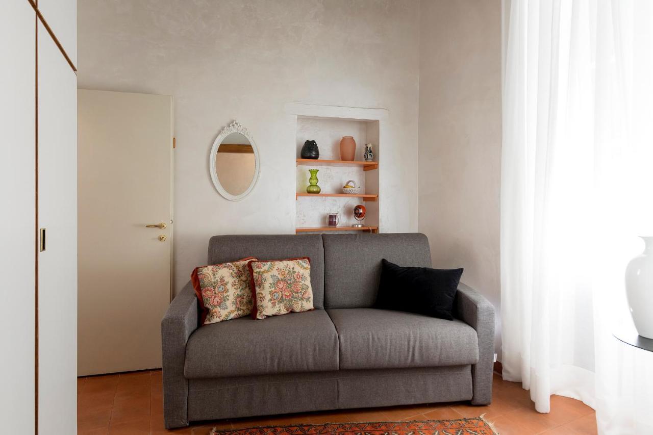 Apartament Giglio House - Campo De' Fiori Rzym Zewnętrze zdjęcie